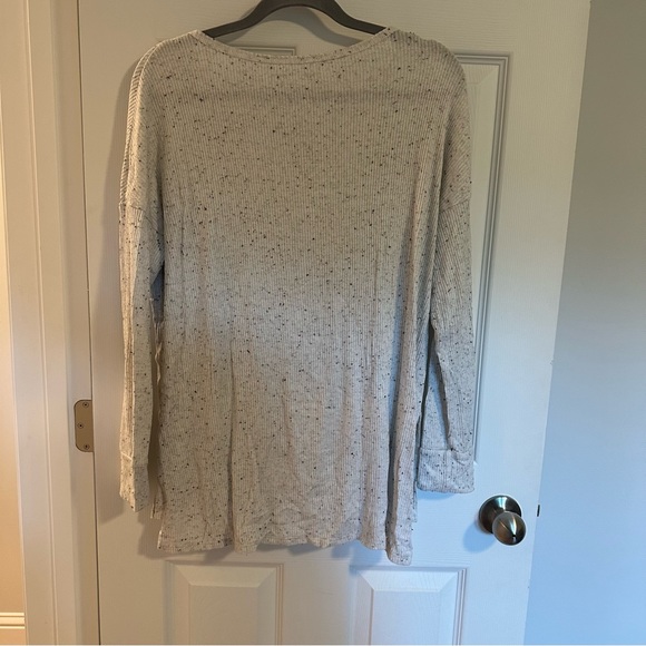 American Eagle Speckled White Long Sleeve Shirt Medium - Picture 2 of 3